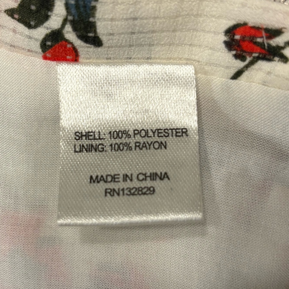 Tularosa Floral Ruffle Blouse in Cream and Red - Picture 8 of 9